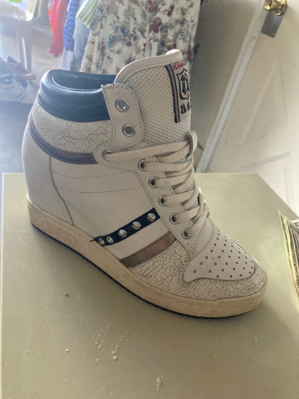 asn high tipped sneakers